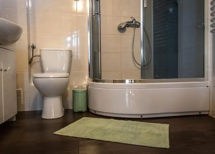 לינה וארוחת בוקר Izabela