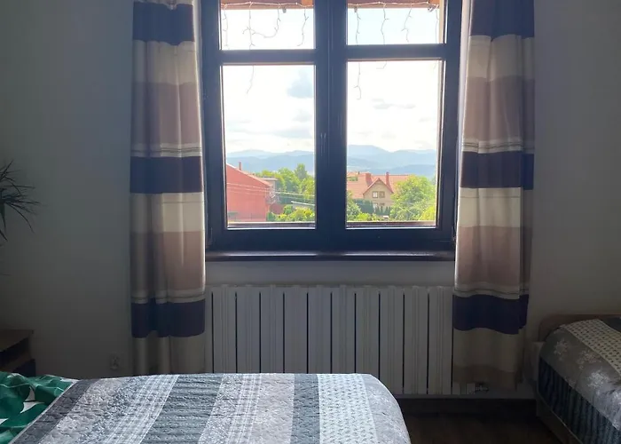 לינה וארוחת בוקר Izabela